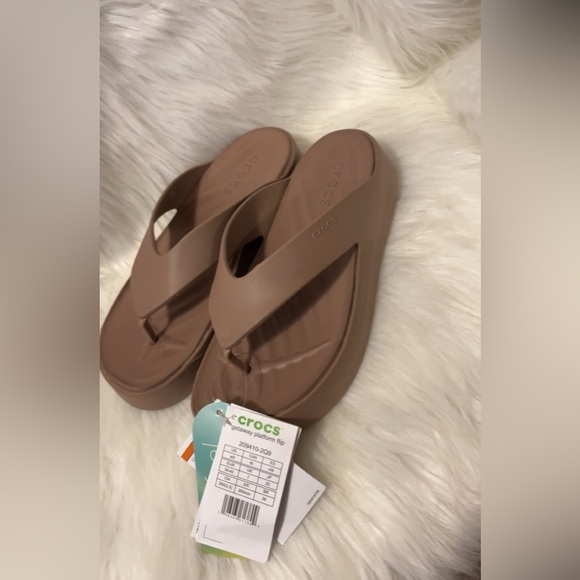 🤎Croc platform sandals🤎 - Picture 2 of 5